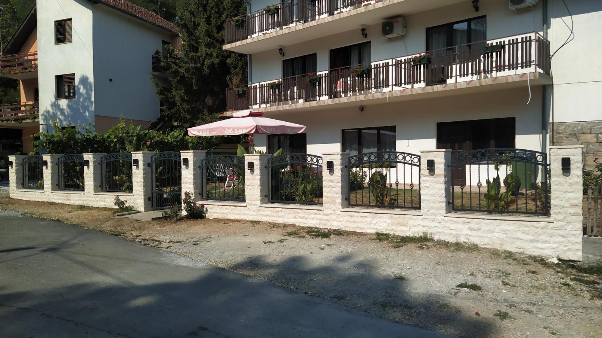 Apartmani "Vila Jelena" Arandjelovac Εξωτερικό φωτογραφία
